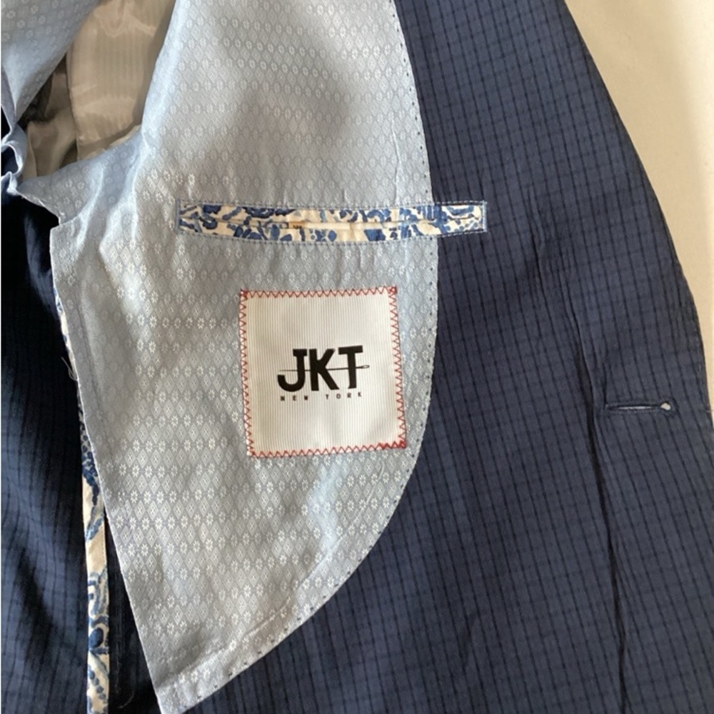 JKT New York Men’s Blazer.  Size 38R  Color Dark Blue and Black. 100%.Cotton - Picture 3 of 8